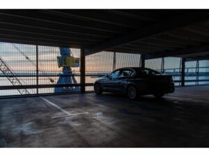 Kierowca sprawdzający termin OC przed karą UFG